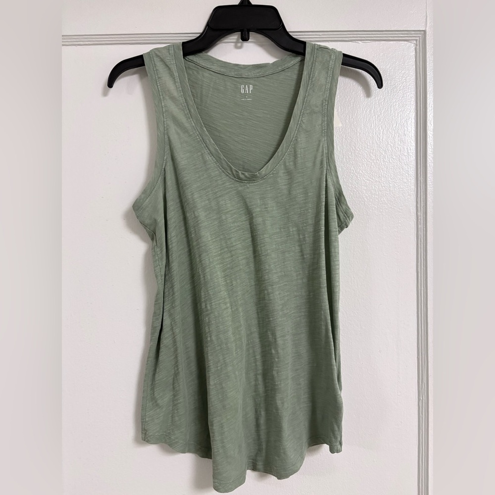 GAP Cotton V-neck Tank Top - sage green size small